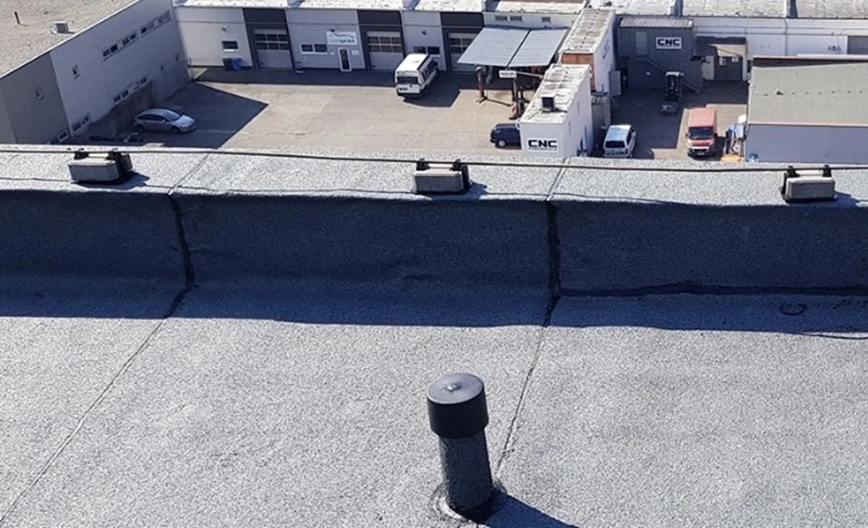 Flat roof with professional waterproofing – ELWELD project
